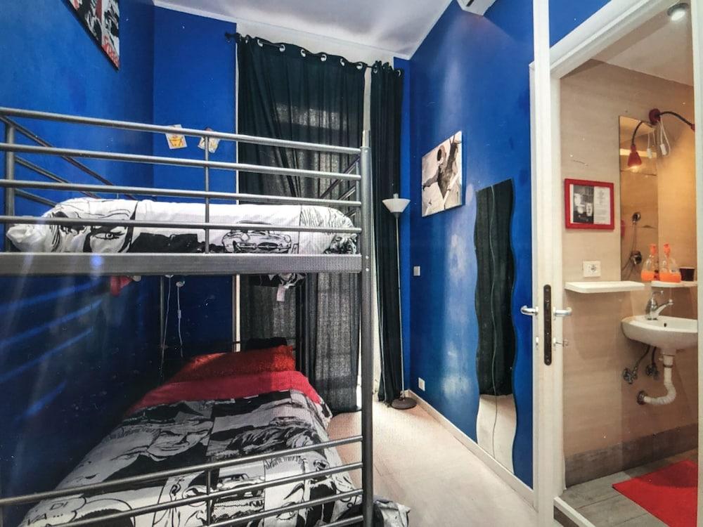 Comics Guesthouse Hostel Roma Ngoại thất bức ảnh