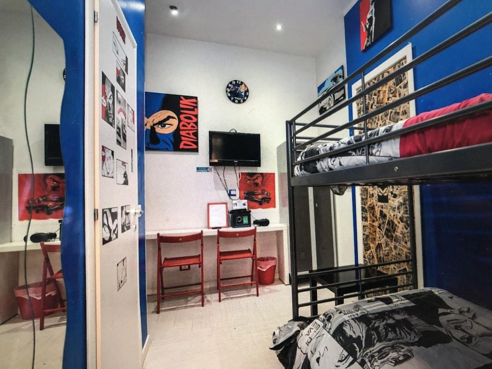 Comics Guesthouse Hostel Roma Ngoại thất bức ảnh