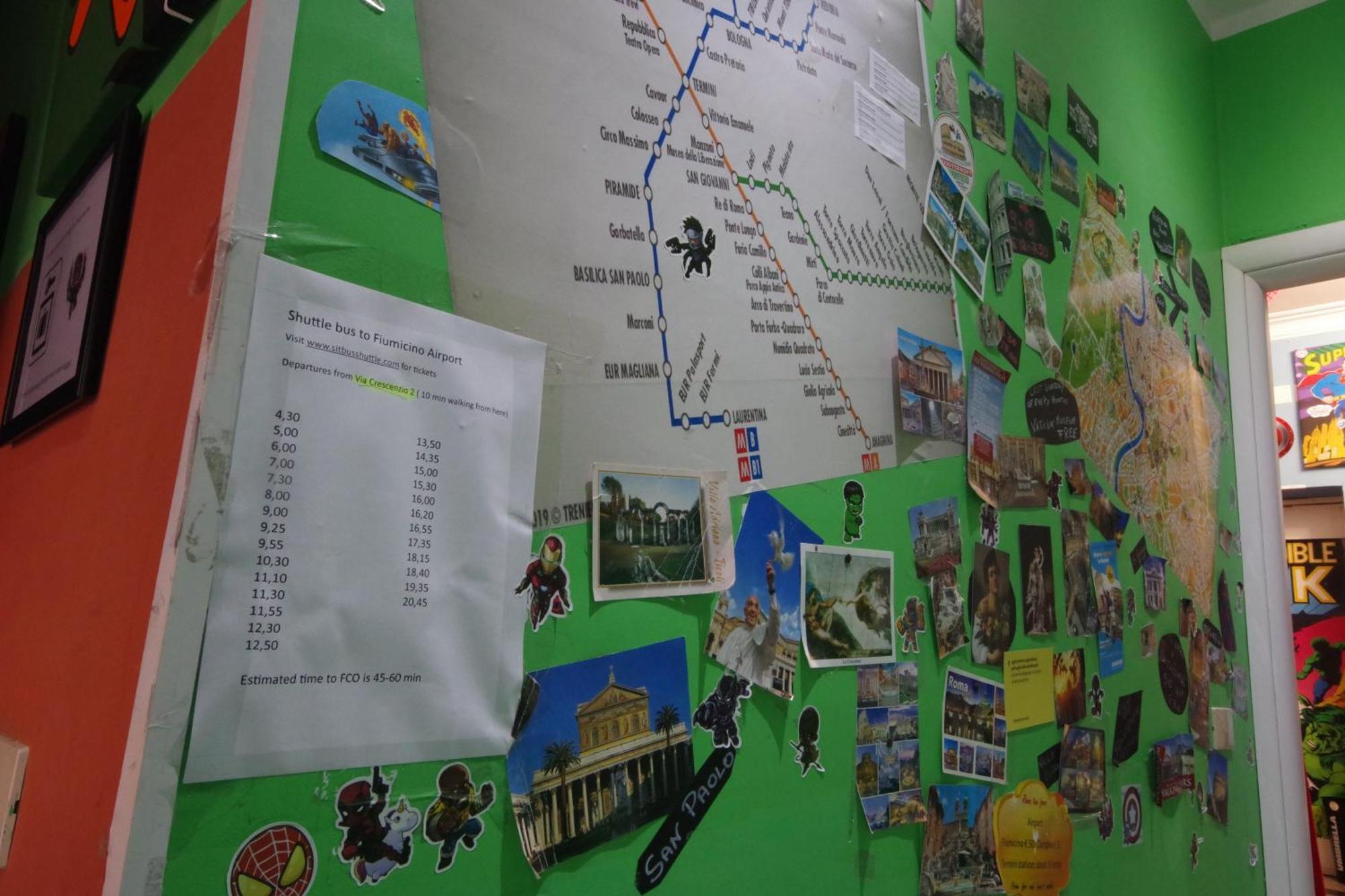 Comics Guesthouse Hostel Roma Ngoại thất bức ảnh